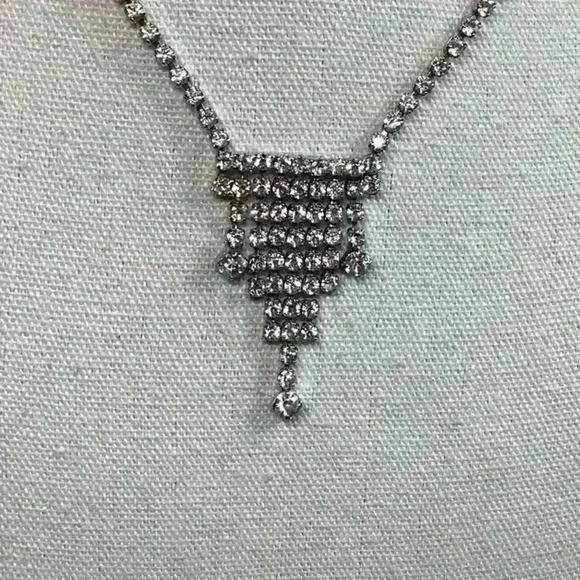 Glass Rhinestone Necklace in Silver Vintage - Picture 2 of 3